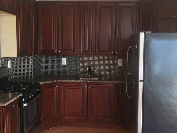 3rd image of 214 Beach 102nd St #2