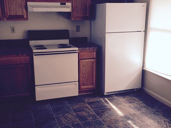 Kitchen2 eatin_05012019