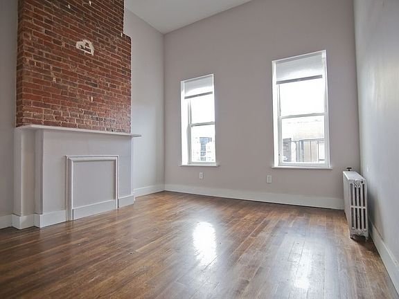 3rd image of 73 Steuben St #4