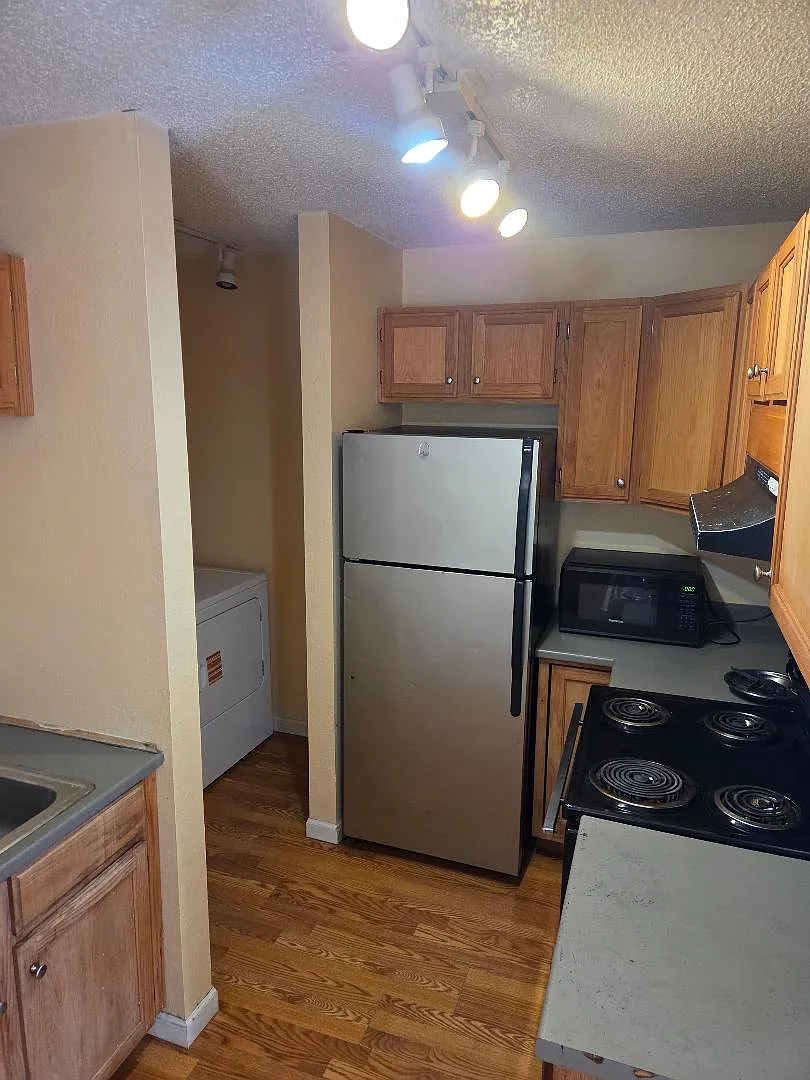 Building Photo - 6802 Irvine Ave NW #2