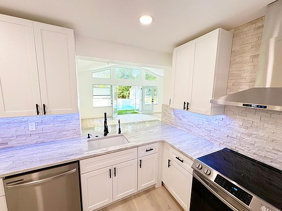 2nd image of 101 S Corona Ave