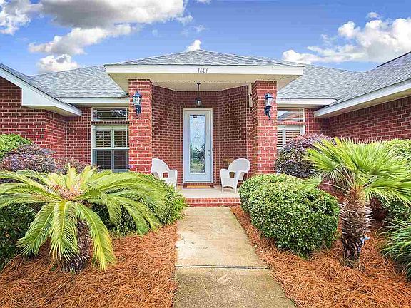 2nd image of 1606 Woodlawn Way