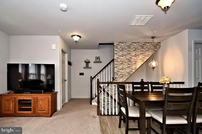 3002 Davenport Way — Photo 11