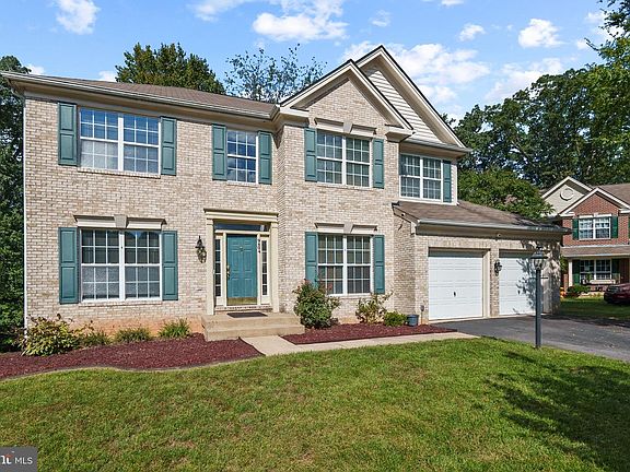 3rd image of 9404 Buckhall Farm Ct