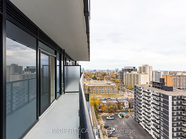 127 Broadway Ave #1401 — Photo 22