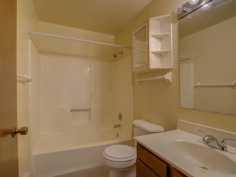 304 King St #3 — Photo 10