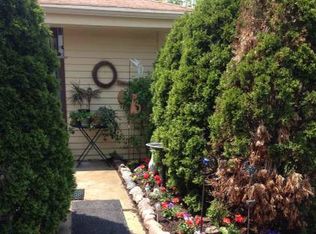 11007 Balsam Tree Court, Mequon, WI 53092