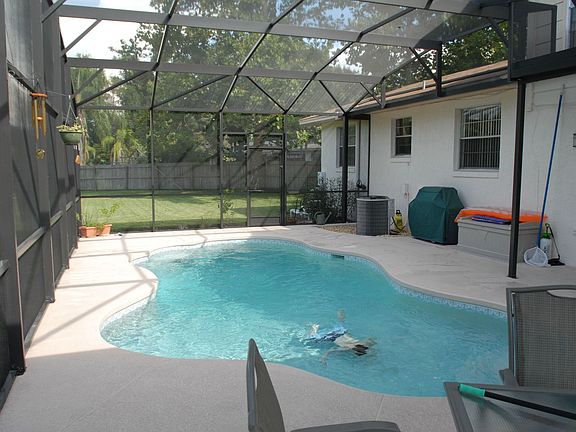 Pool and Porch (new in 05)