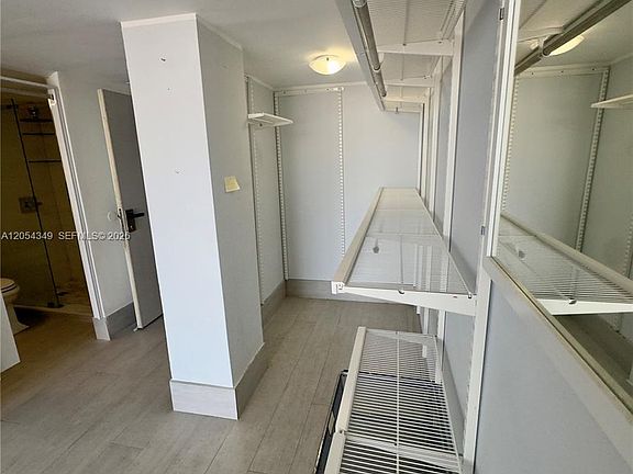 4th image of 555 NE 15th St APT 507