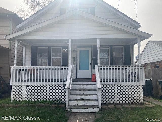 1st image of 1317 Fort Park Blvd