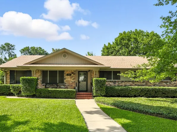 1204 Amherst Dr, Denton, TX 76201