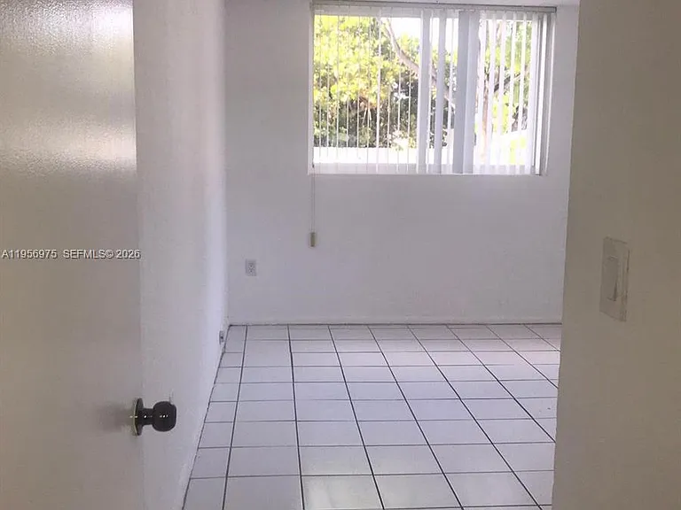 1251 NE 108th St #102 — Photo 18
