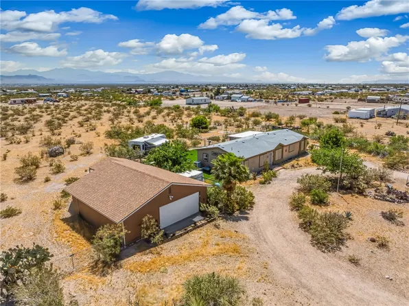 564 S Elfrida Road, Golden Valley, AZ 86413