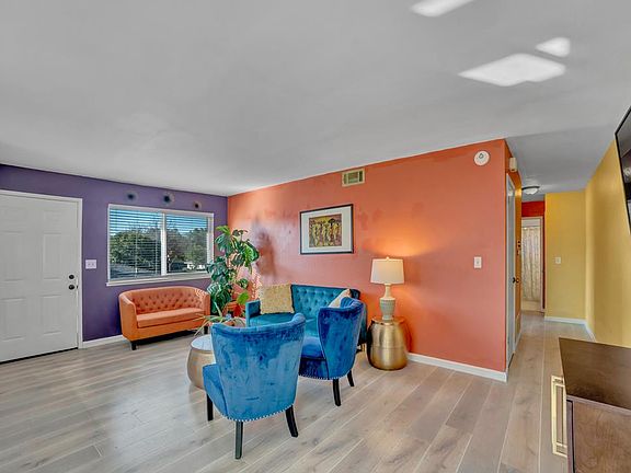 3rd image of 238 Coy Dr APT 4