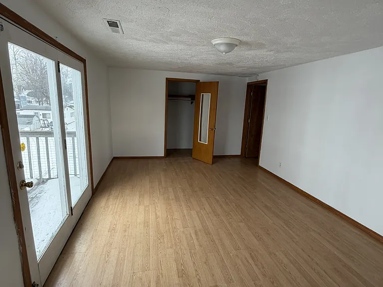 4479 E Shore Dr #6 — Photo 4