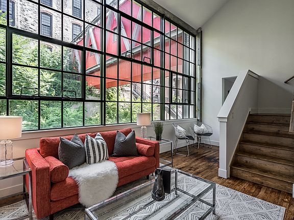 2nd image of 3715 Main St #505