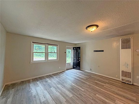 2nd image of 218 Highland Ave