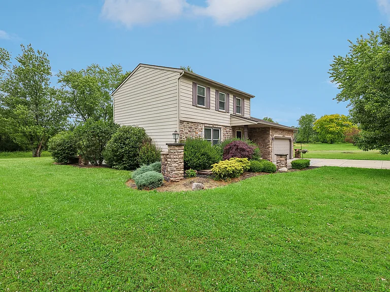 4702 Alger Rd — Photo 4