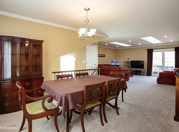3rd image of 1014 Boston Cir