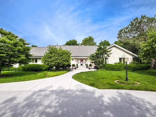 1545 Sunset DRIVE, Elm Grove, WI 53122