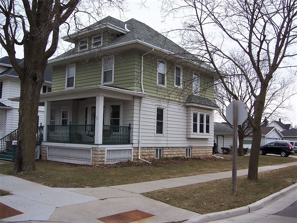 Corner Lot