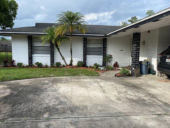 4th image of 611 Brittany Ct