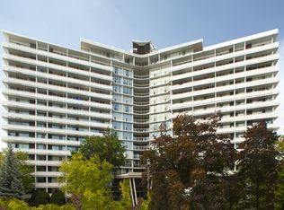 20 N Shore Blvd W, Burlington, ON L7T 1A1