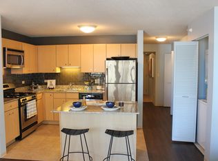 227 N Columbus Dr, Chicago, IL 60601