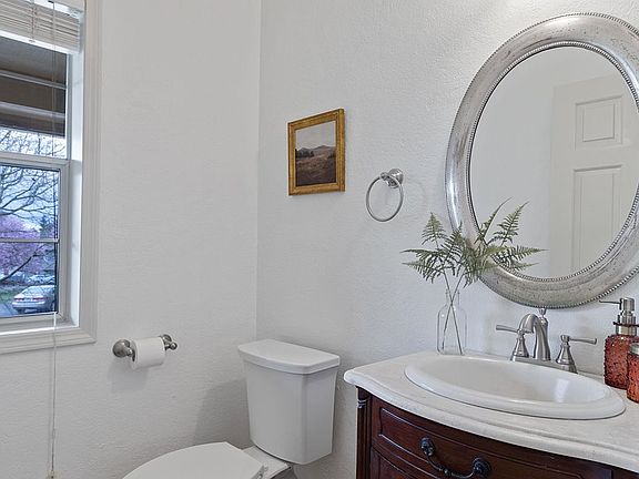 5th image of 3404 SE 165th Ave