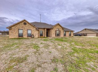131 Smokey Terrace Ln, Weatherford, TX 76085