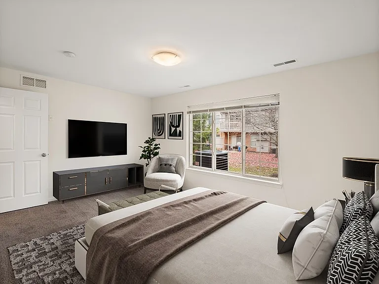 Central Park Estates — Photo 13
