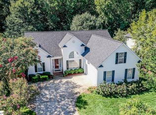 8 Dapple Gray Ct, Simpsonville, SC 29680