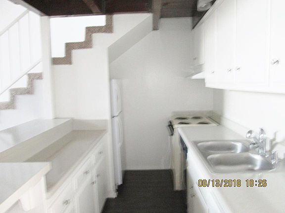 4th image of 3345 S Canfield Ave APT 221