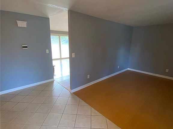 3rd image of 5510 Clagston Ct