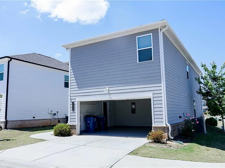 4355 Magpie Dr — Photo 3