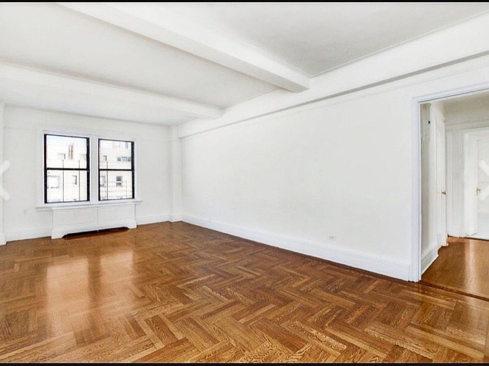 1st image of 218 E 9th St #8