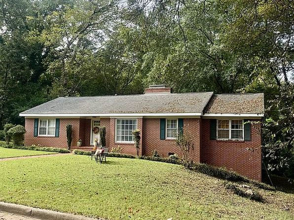 101 Lakewood Dr