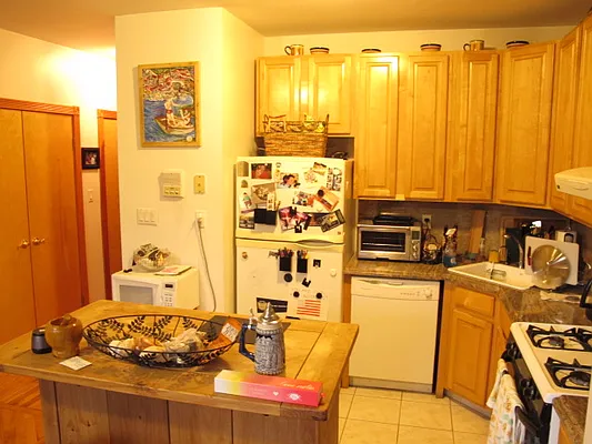 Rented by Residents Team | media 44