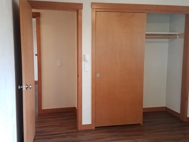 1125 Fairmount Ave — Photo 16