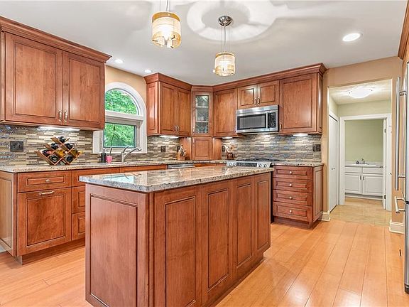 2nd image of 456 Lowell Dr