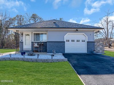 7 Mt Nebo Lane, Toms River, NJ, 08753