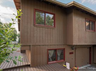 8450 Ragged Top Cir, Anchorage, AK 99504