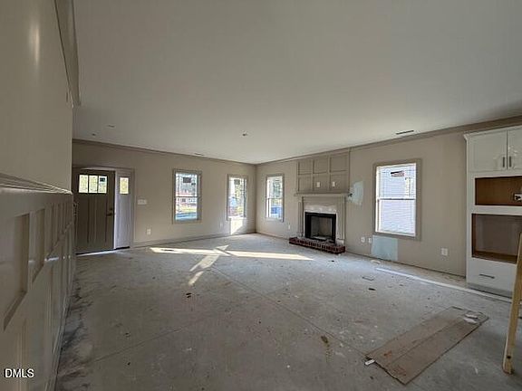 3rd image of 169 Big Pine Rd