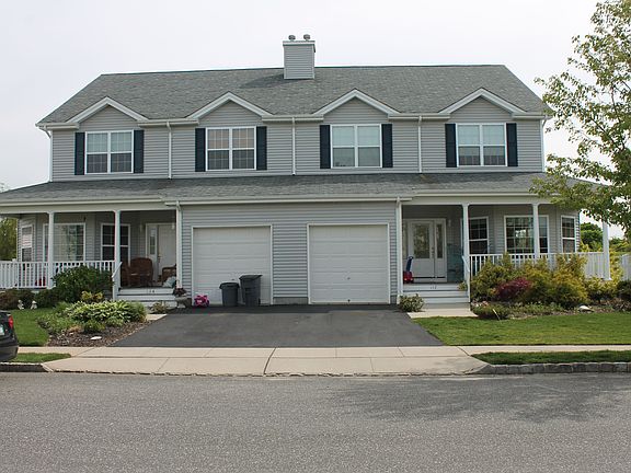 Semi attached townhouse