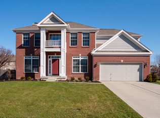 8928 Shelburne Way, Zionsville, IN 46077