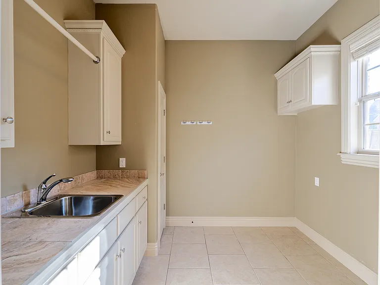 5106 S Sloan Cir — Photo 31
