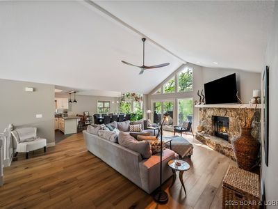 1088 Cornett Branch Rd, Lake Ozark, MO, 65049