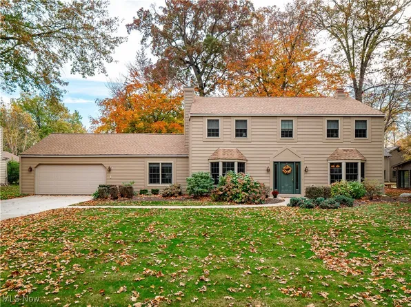 32547 Schooner Ct, Avon Lake, OH 44012