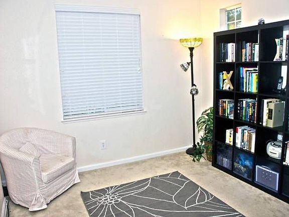 5th image of 530 Osprey Dr