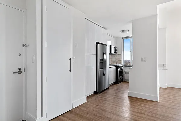 Rented by Douglas Elliman | media 4